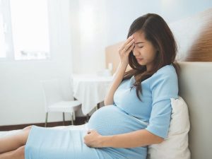 Trị chứng đau đầu khi mang thai